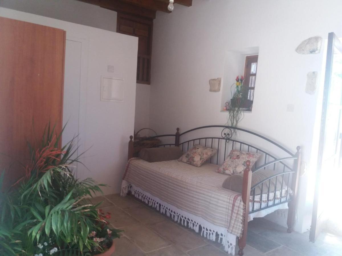 Georgia'S House Bed & Breakfast Fyti Dış mekan fotoğraf