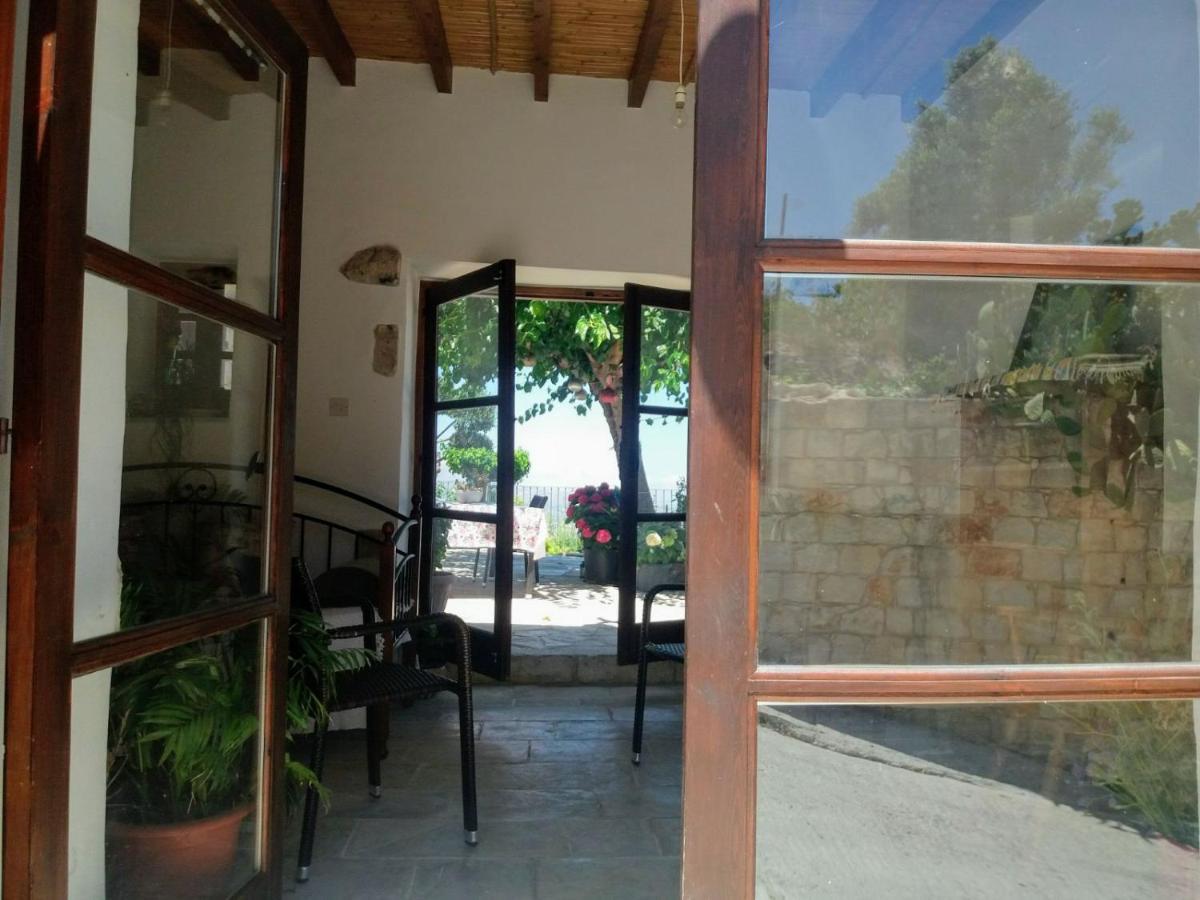 Georgia'S House Bed & Breakfast Fyti Dış mekan fotoğraf