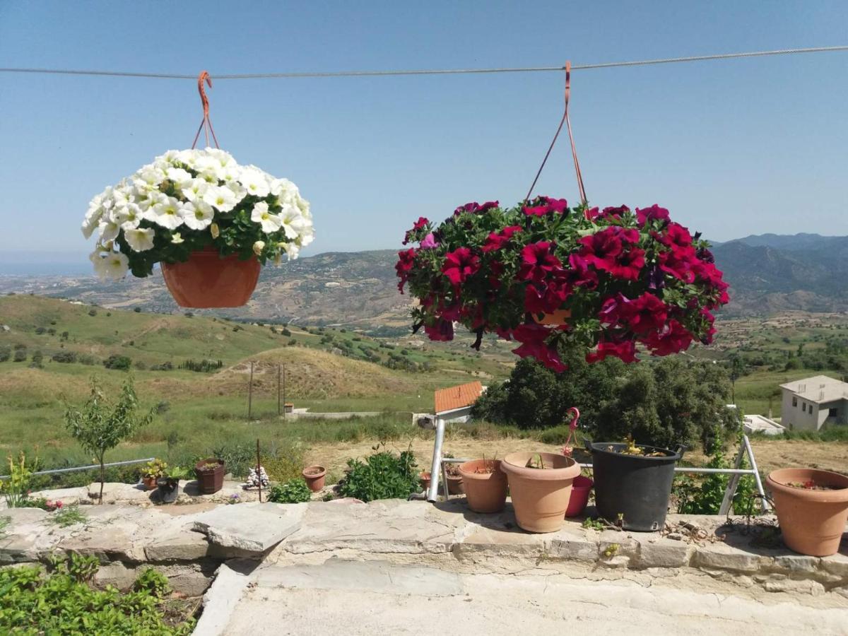 Georgia'S House Bed & Breakfast Fyti Dış mekan fotoğraf