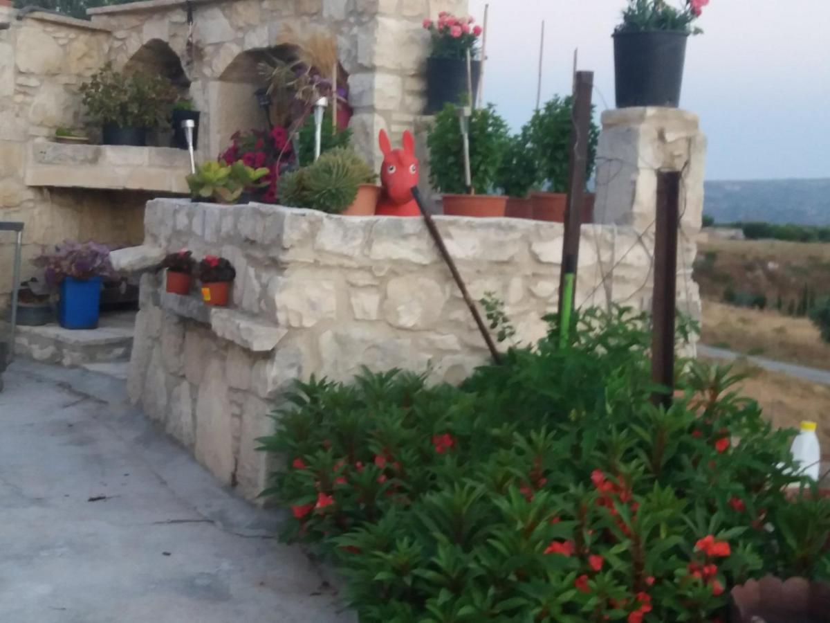 Georgia'S House Bed & Breakfast Fyti Dış mekan fotoğraf