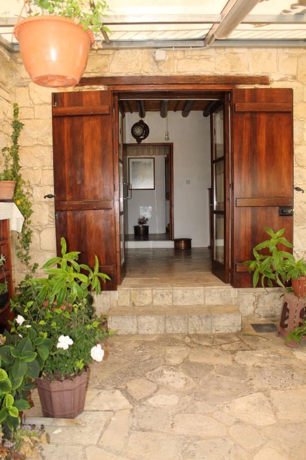 Georgia'S House Bed & Breakfast Fyti Dış mekan fotoğraf